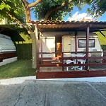 Playa Canelas مكان تخييم