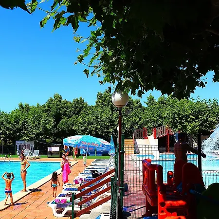 캠프장 Playa Canelas 포르토노보