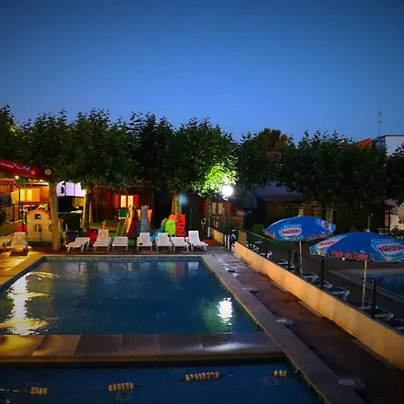 Playa Canelas Kemping Portonovo